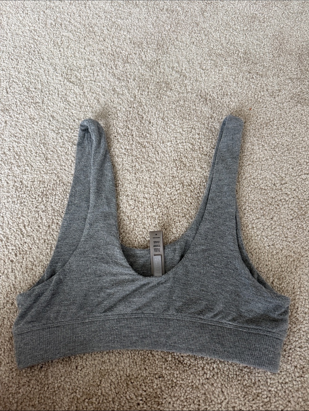 SKIMS Gray Seamless Scoop Neck Bralette - Picture 2 of 6